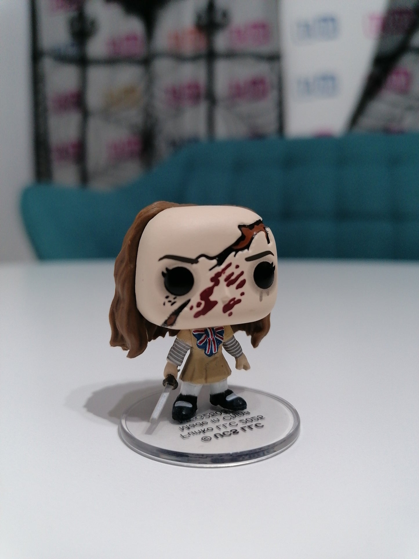 Advent Calendar Halloween- Calendario dell'avvento Megan (bambola rotta) Funko POP! Vinyl 4 cm