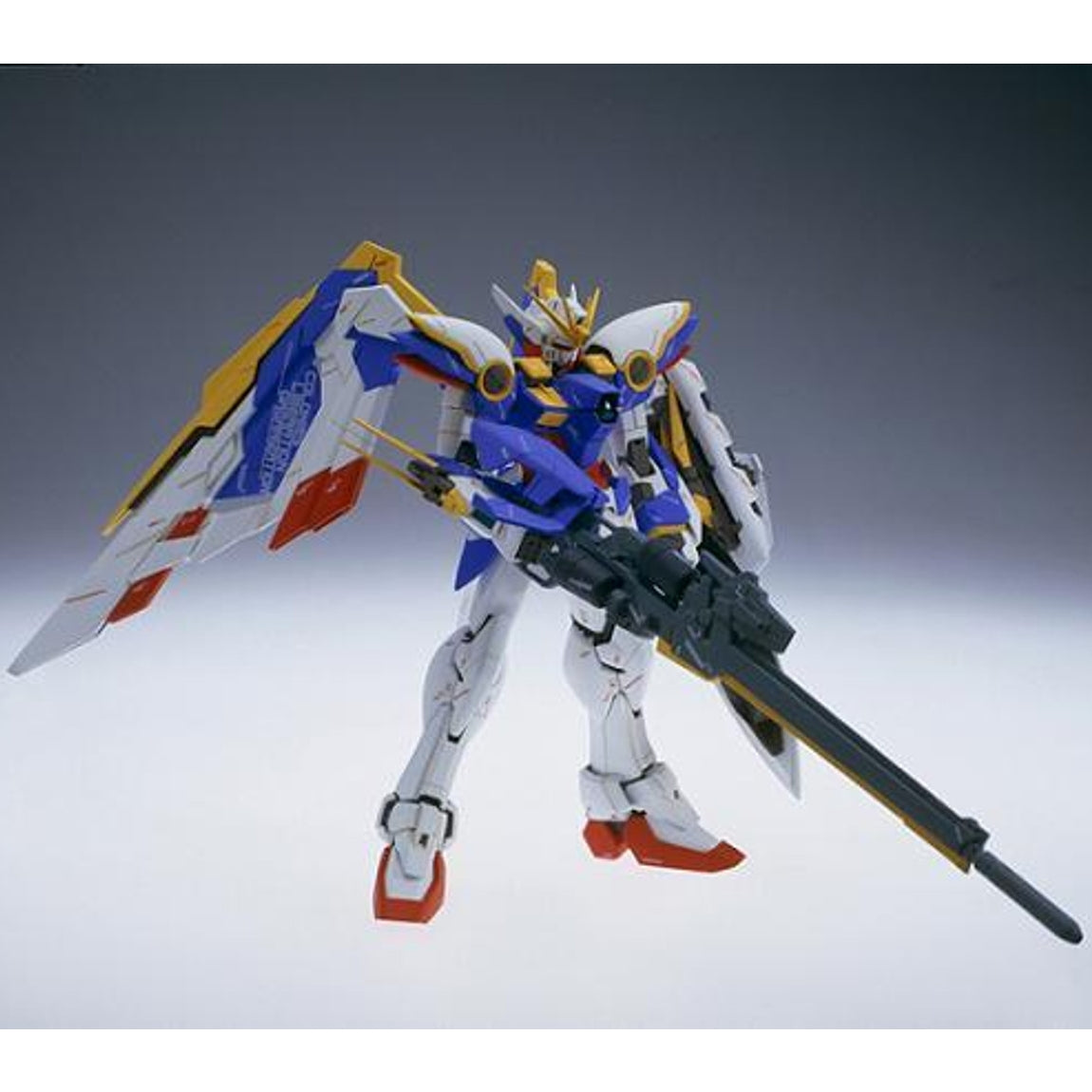 GUNDAM - MASTER GRADE - WING GUNDAM VER. KA - MODEL KIT 1/100