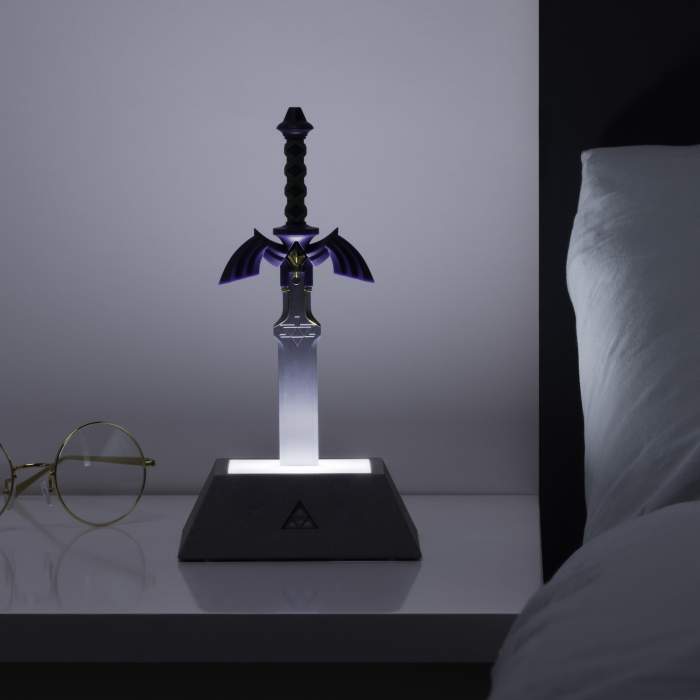 PP7446NNV2 - THE LEGEND OF ZELDA - MINI MASTER SWORD LIGHT TRY ME V2 LAMPADA