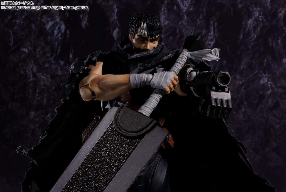 Berserk Guts Berserker armor SH Figuarts Statua Action Figure