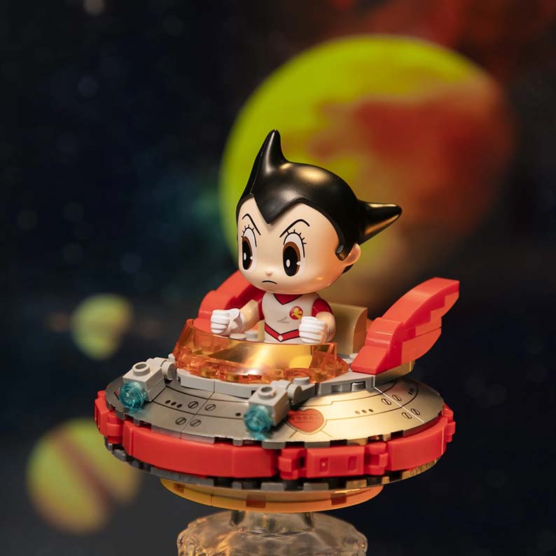 PAN86208 - ASTRO BOY FANTASTIC CAR - UFO
