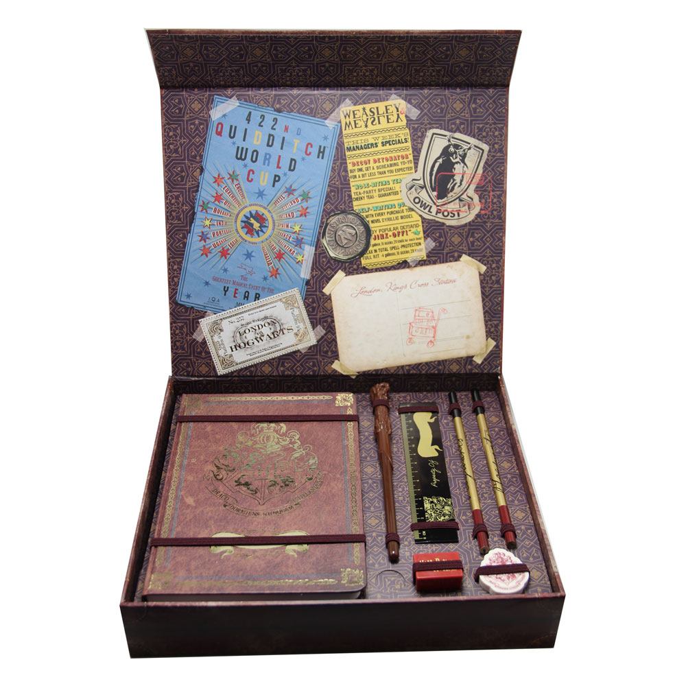 Harry Potter Hogwarts Keepsake Gift Set